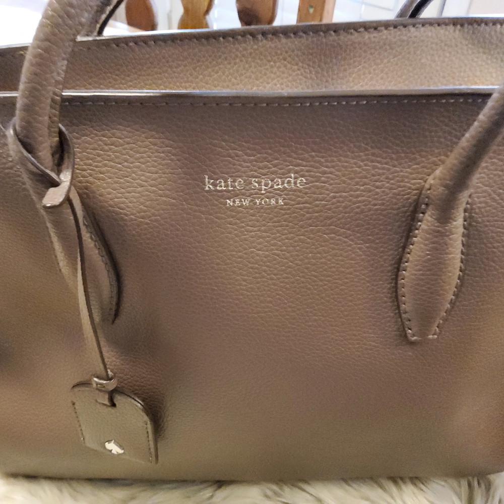 Authentic Kate Spade Eva Bag Fair to Partly Cloudy Condition - Picture 2 of 16